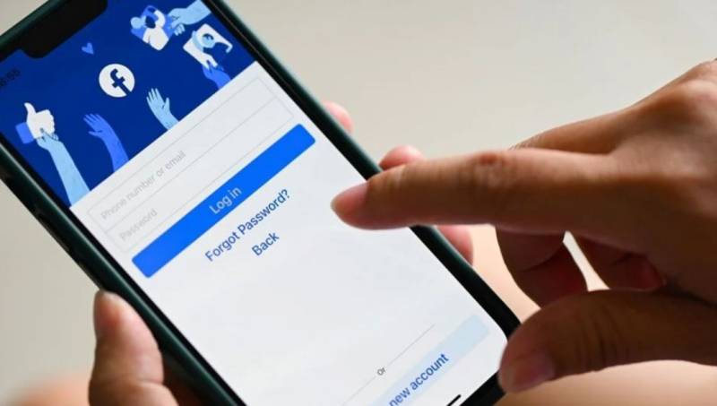 Using Facebook Video Downloader On Mobile Devices